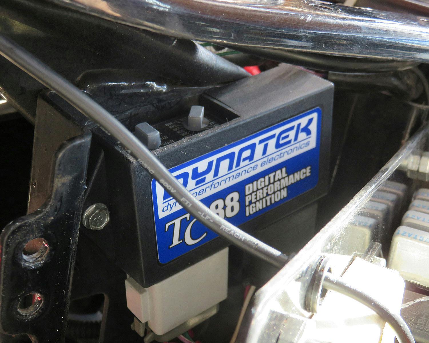ダイナテック製スポーツスター イグニッションモジュール 社外  バイク 部品 ダイナ2000TC 04-06年式 XL883 XL1200 機能的問題なし DYNATEK:22322668