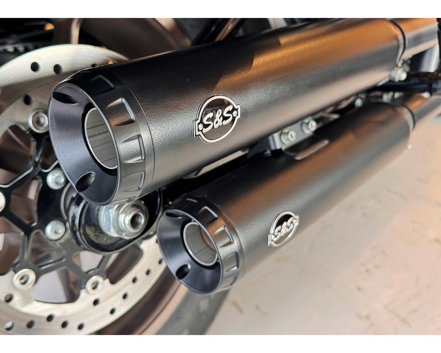 ハーレー用パーツ カスタムパーツの通信販売 ネオファクトリー