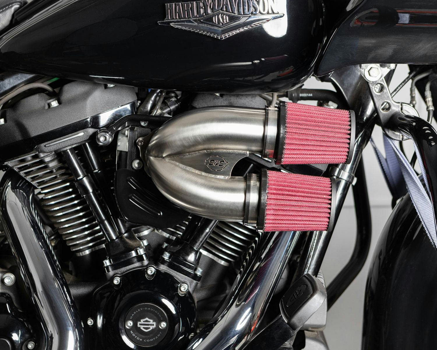 色移り有り Harley Davidson Ｓ＆Ｓ チューンドインダクションキット １７ｙ− Ｍ８ ブラック 