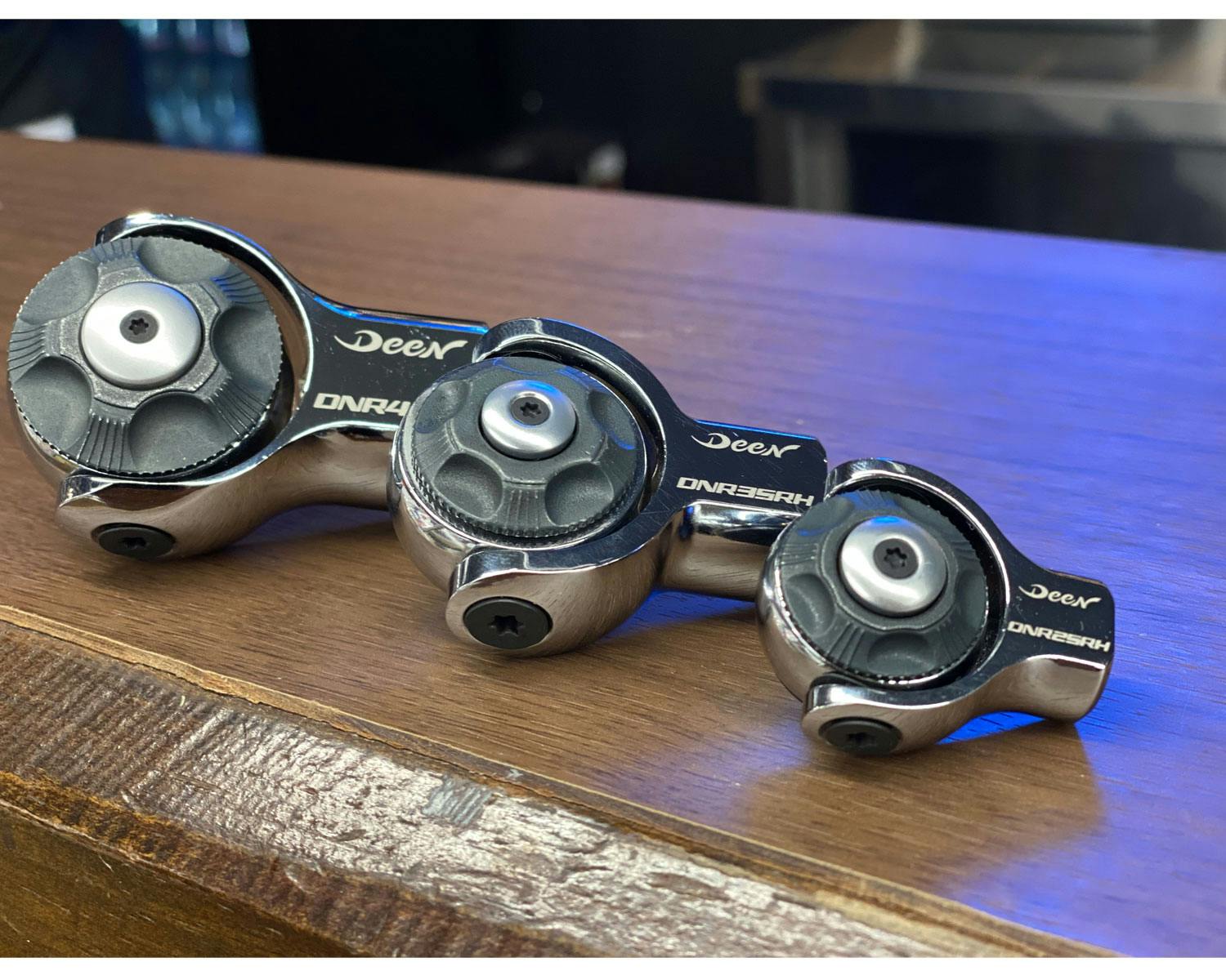 ネネページです。 ハーレー用パーツ カスタムパーツの通信販売 ネオファクトリー