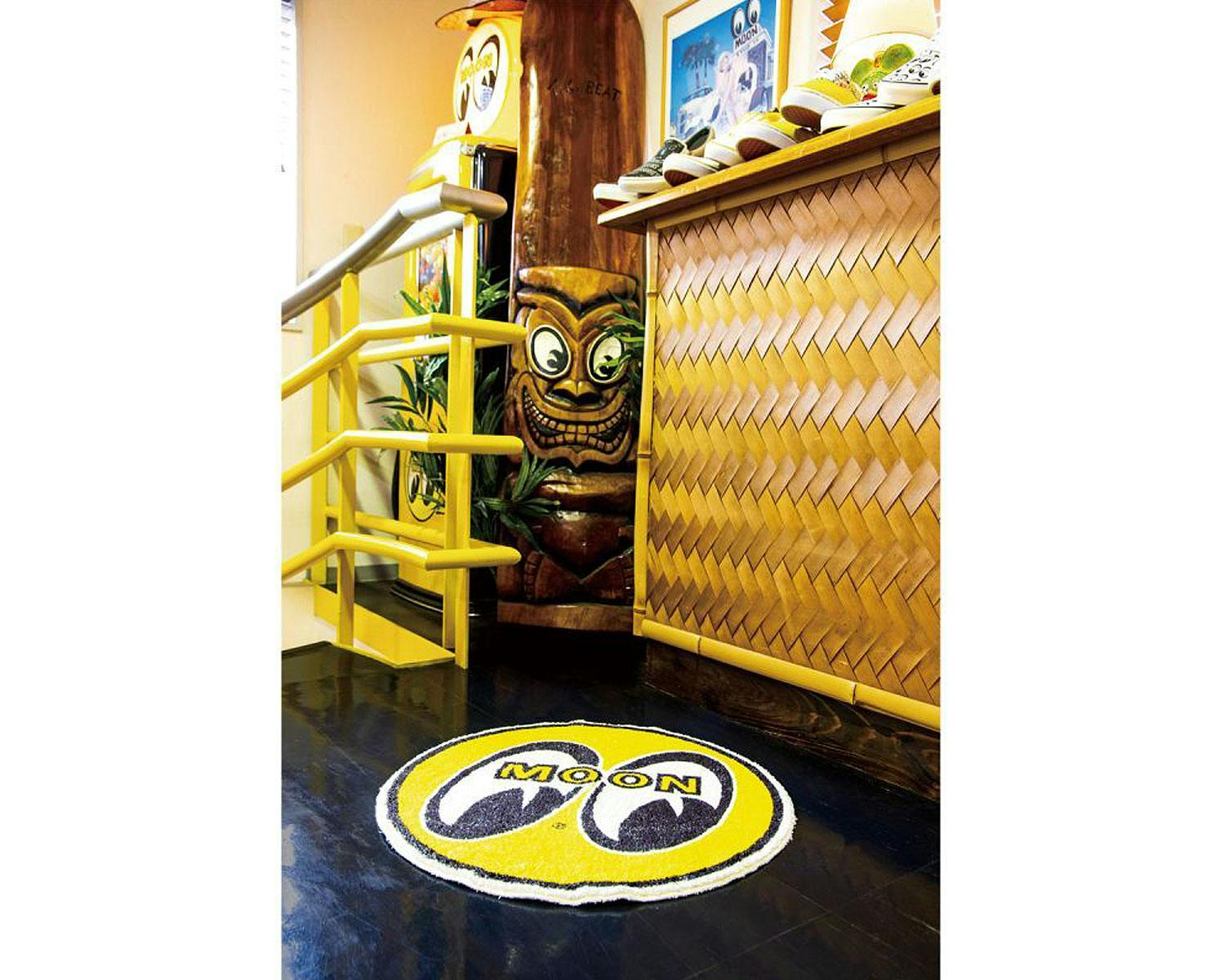 136サーフ様専用　超可愛い mooneyes   ムーンアイズフロアマット moon eyes フロアマットの通販