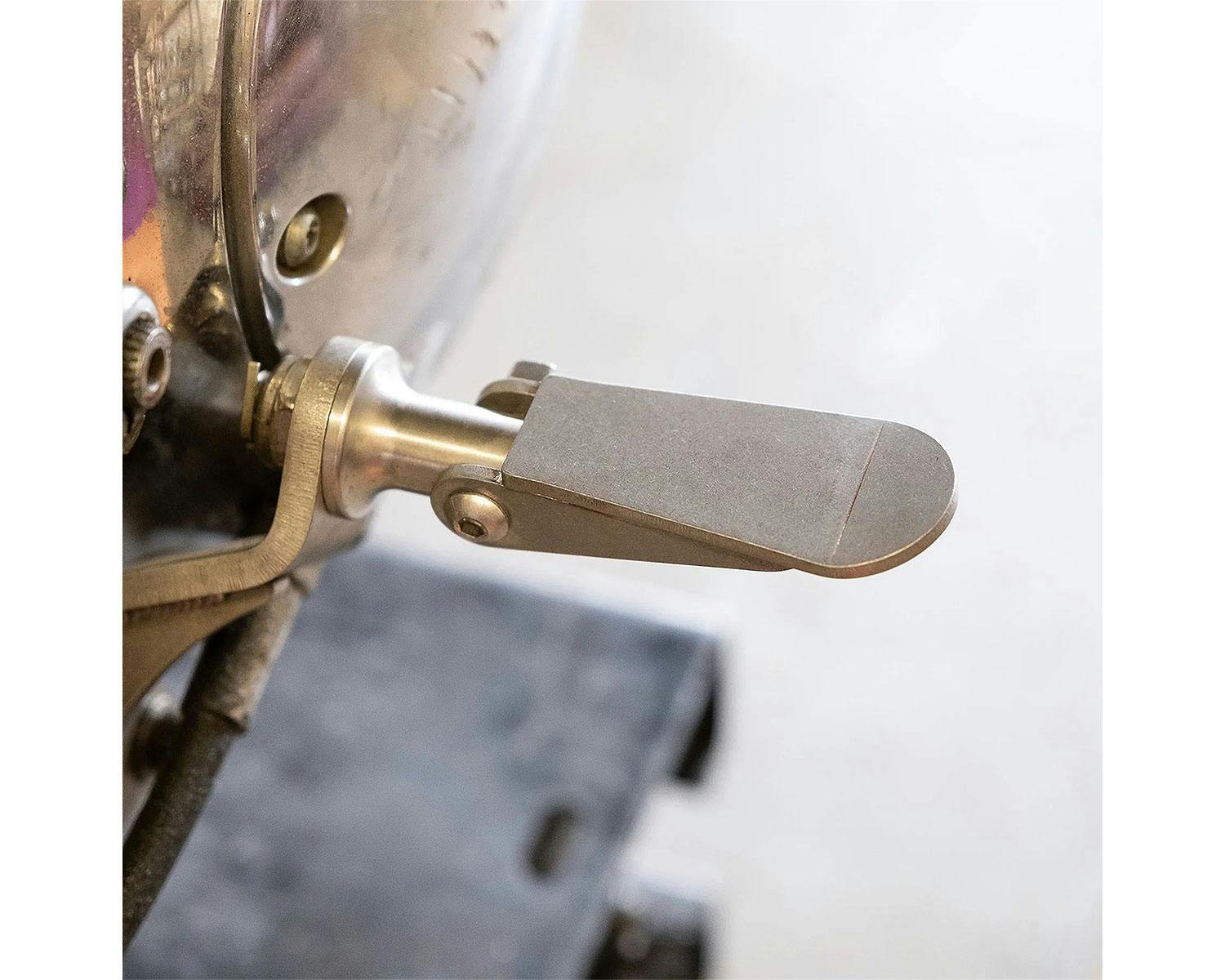 Helloページ ハーレー用パーツ カスタムパーツの通信販売 ネオファクトリー