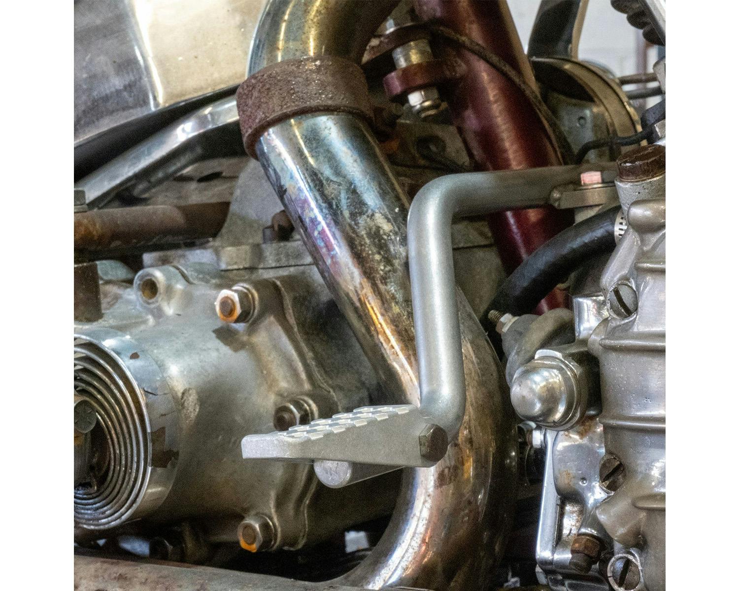 もも右の一枚 ハーレー用パーツ カスタムパーツの通信販売 ネオファクトリー