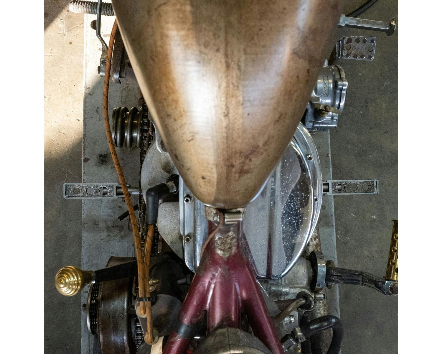 もも右の一枚 ハーレー用パーツ カスタムパーツの通信販売 ネオファクトリー