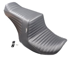 テールウィップアップフロント 23y- CVOツアラーVVT プリーツ