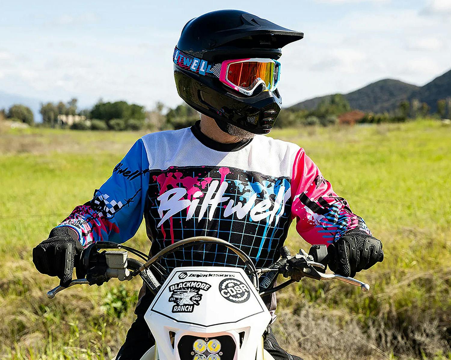 ハーレー用パーツ カスタムパーツの通信販売 ネオファクトリー