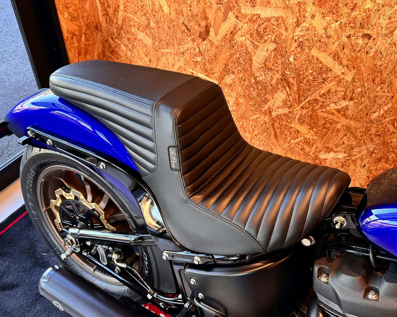 ハーレー用パーツ カスタムパーツの通信販売 ネオファクトリー